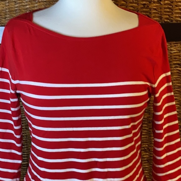 a.n.d e a w y red medium 3/4 sleeve shirt - Picture 2 of 9